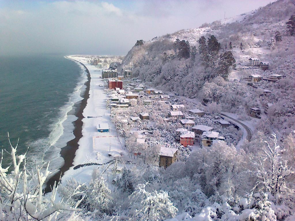 Calypso Kvariati Hotel Dış mekan fotoğraf